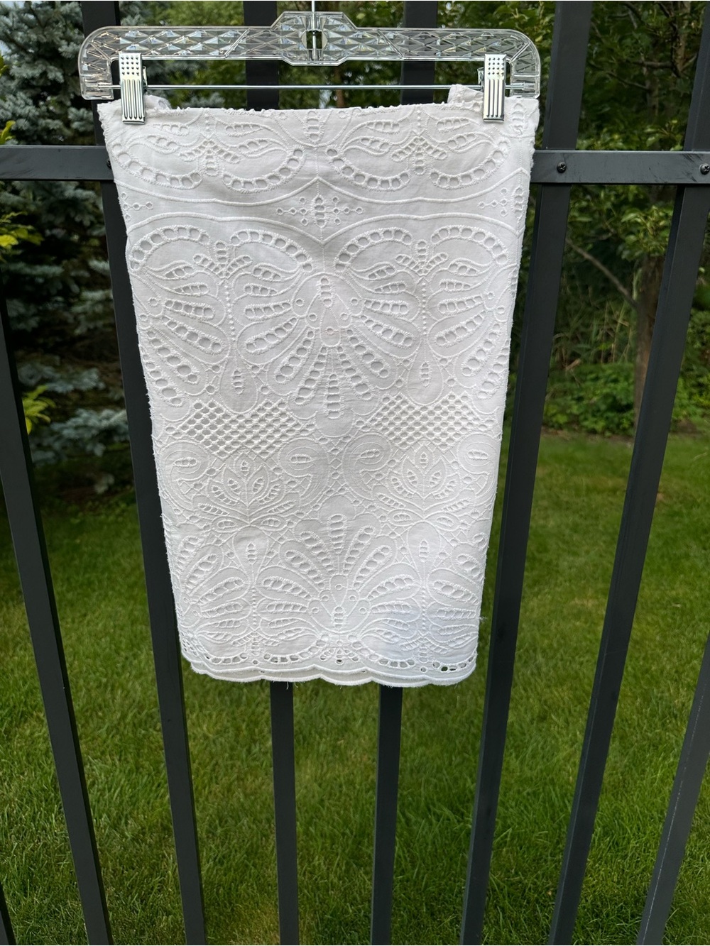 ⭐️NWT⭐️Talbots White Embroidered A-line Skirt